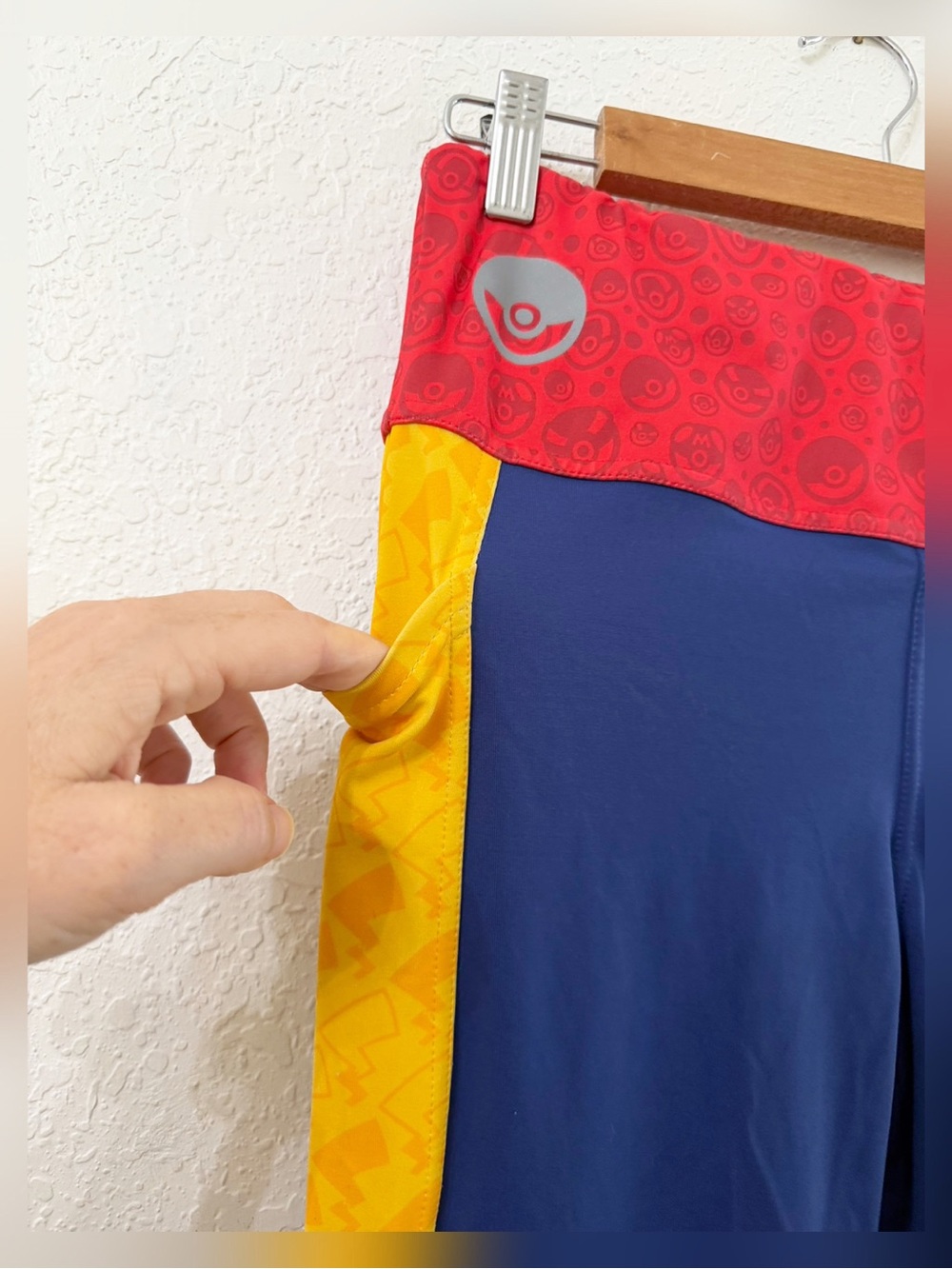 BlackMilk x Pokémon Trainer Leggings - L - Picture 6 of 14